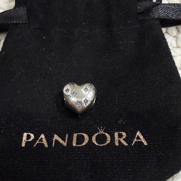 Pandora Disney Cinderella Heart Charm with Engraving - Picture 2 of 3
